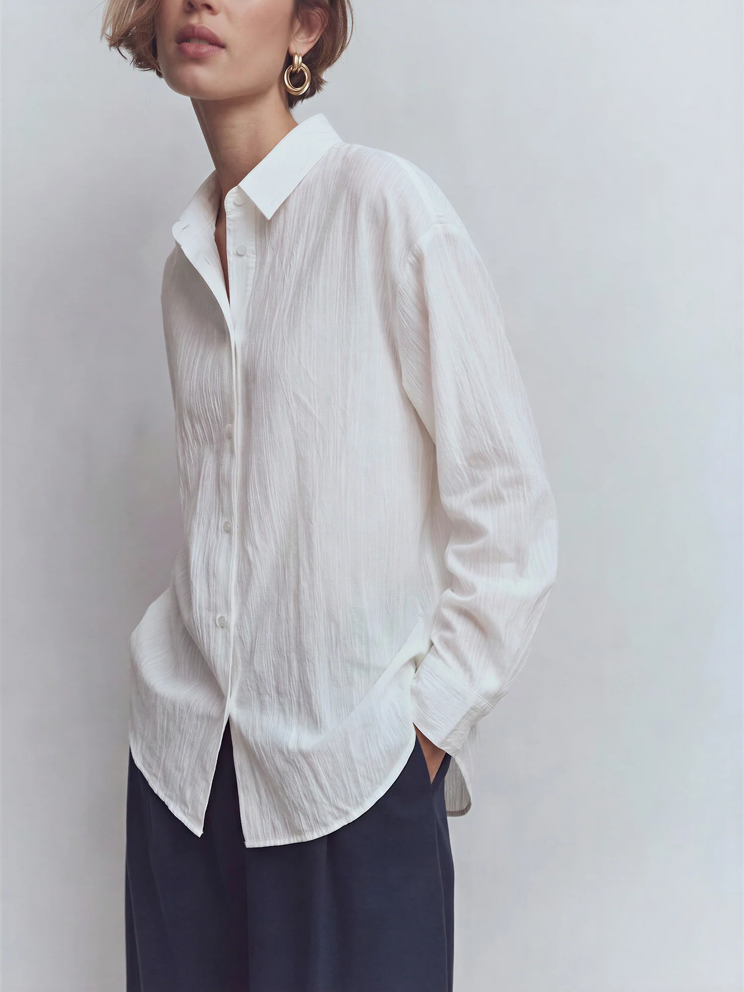 Long Sleeve Lightweight Button Down Shirt - Image 3
