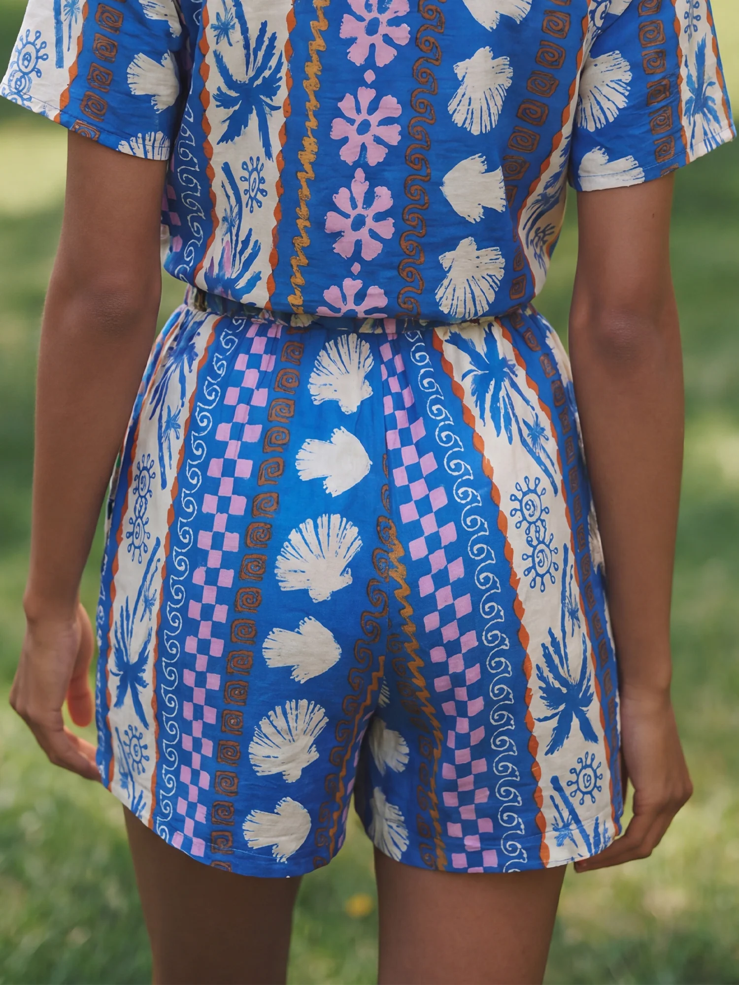 Pull On Tropical Print Shorts - Image 3
