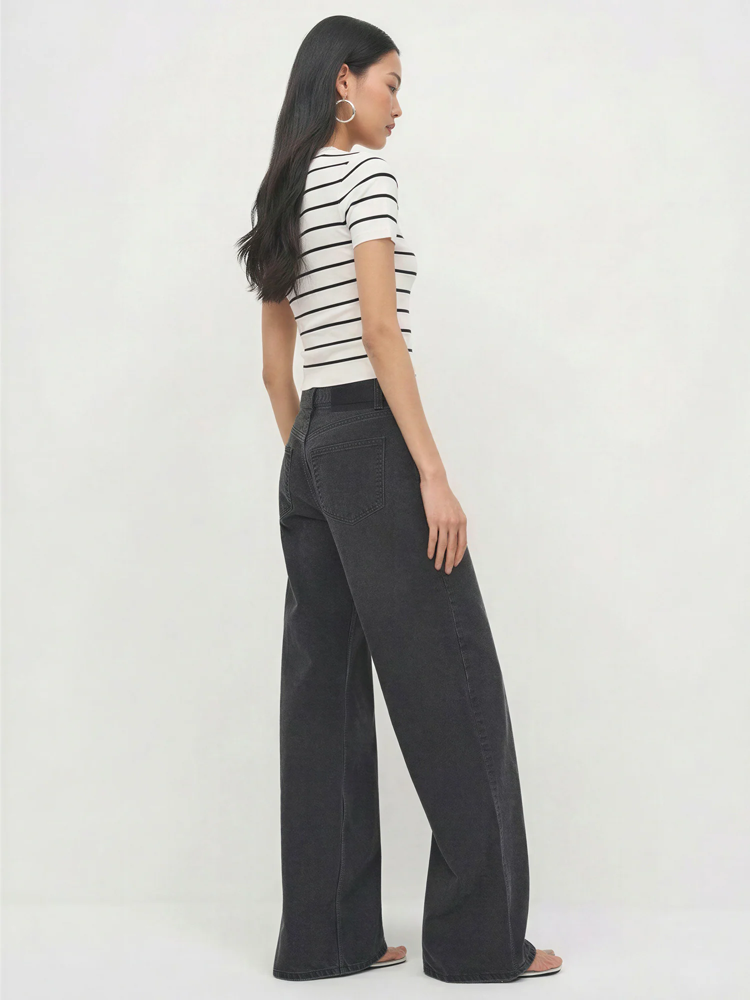 Short Sleeve Crewneck Stripe Sweater Tee - Image 3