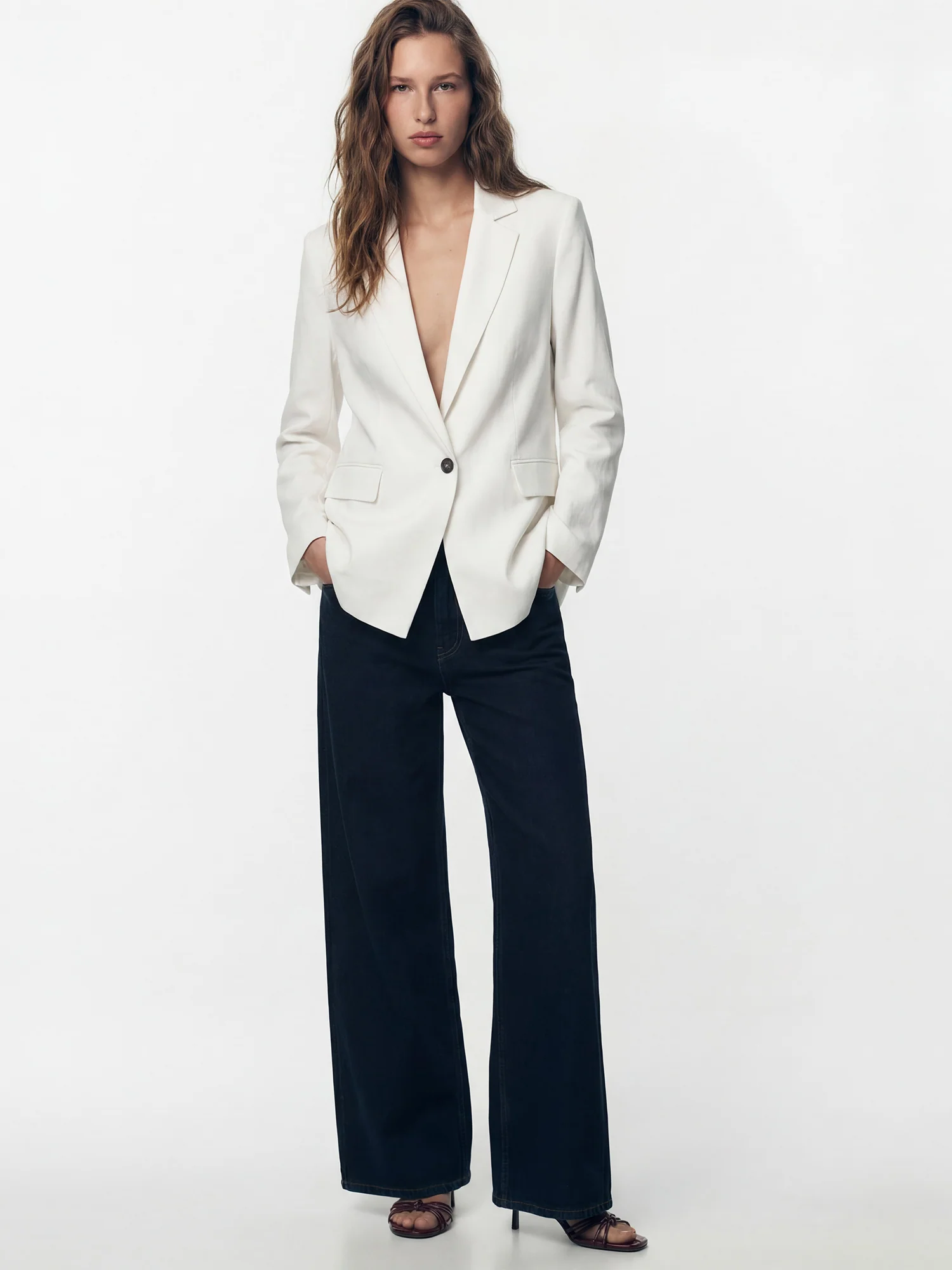 Single Breasted Classic Tailored Striped Blazer - Image 7