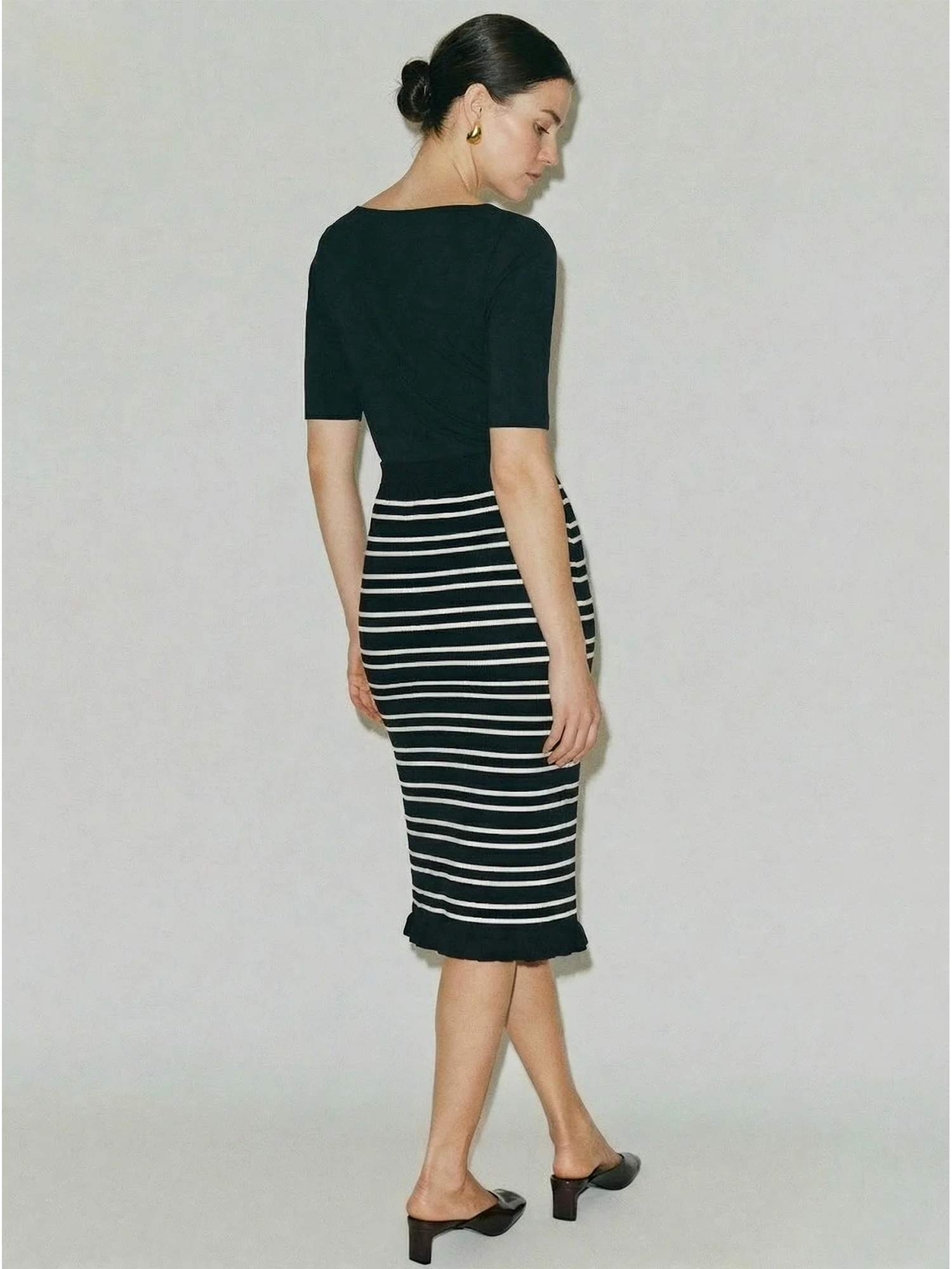 Stripe Sweater Knit Pencil Skirt - Image 5